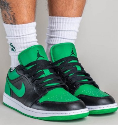 Nike Air Jordan 1 Low Black Lucky Green Basketball Sneakers