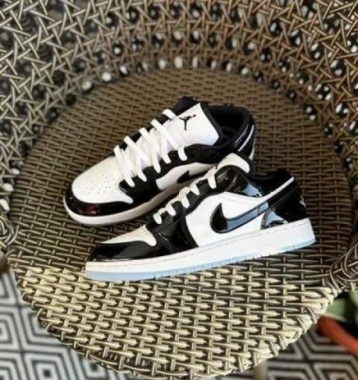 Nike Air Jordan 1 Low Concord Sneakers Semi Ua