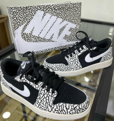 Nike Air Jordan 1 Low Elephant Print Basketball Sneakers