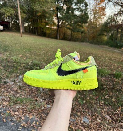 Off White