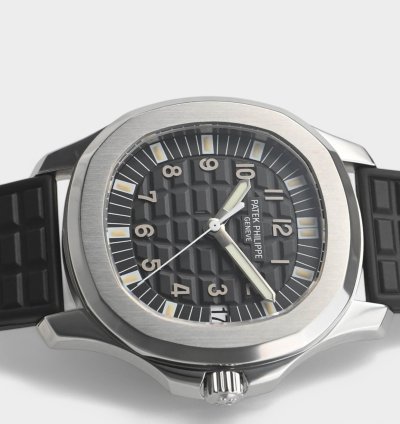 Patek Philippe Aquanaut Steel Black Automatic Date 39 3x37mm Vintage 5065a-001