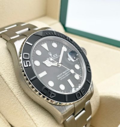 Rolex Yacht-master 42 Black 226627 01 2025