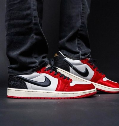 Nike Air Jordan 1 Low Trophy Room Basketball Sneakers Semi Ua