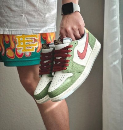 Nike Air Jordan 1 Low Year Of The Dragon Basketball Sneakers