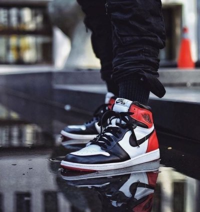 Nike Air Jordan 1 Red Toe Basketball Sneakers Semi Ua