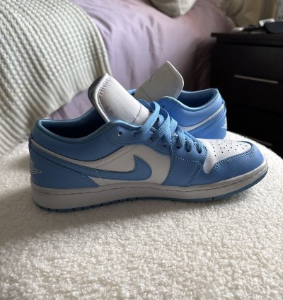 Unc Wmns Air Jordan 1s