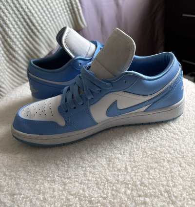 Unc Wmns Air Jordan 1s