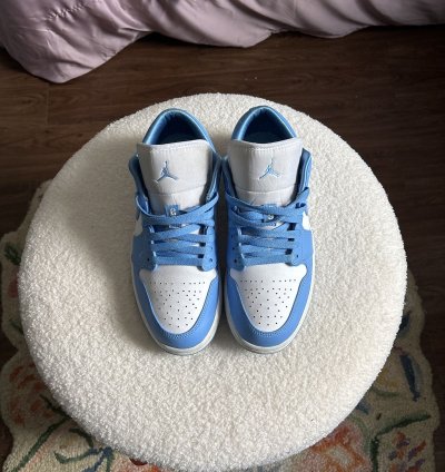 Unc Wmns Air Jordan 1s