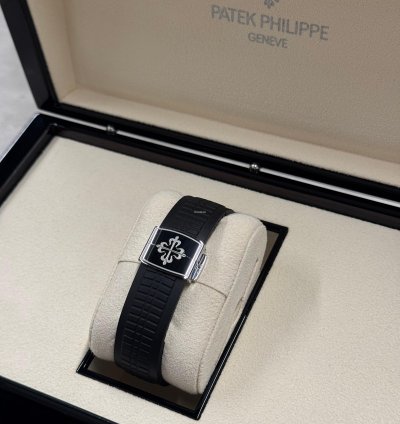 Patek Philippe Aquanaut Travel Time 2021 Full Set 5164a-001