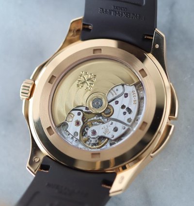 Patek Philippe Aquanaut Travel Time 40 8mm Rosegold 2022