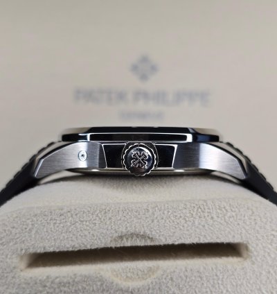 Patek Philippe Aquanaut Travel Time 5164a Stainless Steel