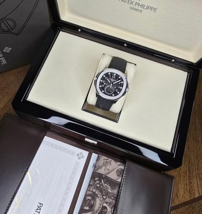 Patek Philippe Aquanaut Travel Time 5164a Stainless Steel