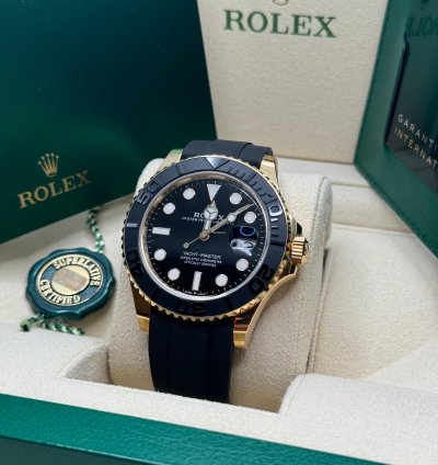 Rolex Yacht-master 42 New 2023 Yellow Gold Oysterflex Rubber Strap 18kt 226658
