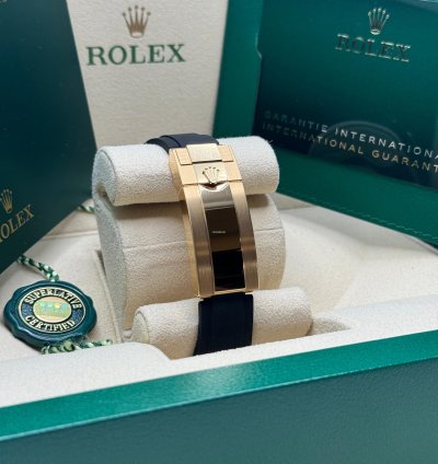 Rolex Yacht-master 42 New 2023 Yellow Gold Oysterflex Rubber Strap 18kt 226658
