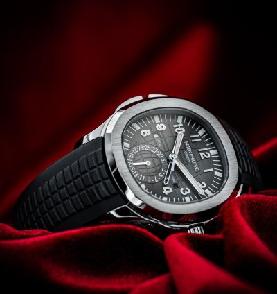 Patek Philippe Aquanaut Travel Time 5164a Steel Black Dial 40 8mm Mint Condition 5164a-001