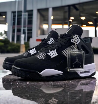 Nike Air Jordan 4 Black White Thunder Basketball Sneakers