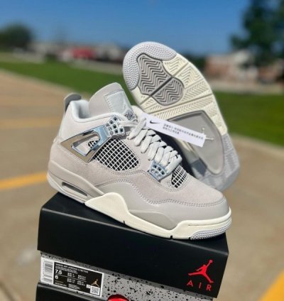 Nike Air Jordan 4 Frozen Moment Basketball Sneakers Semi Ua
