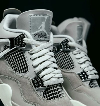 Nike Air Jordan 4 Frozen Moment Basketball Sneakers Semi Ua