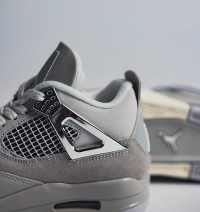 Nike Air Jordan 4 Frozen Moment Basketball Sneakers Semi Ua