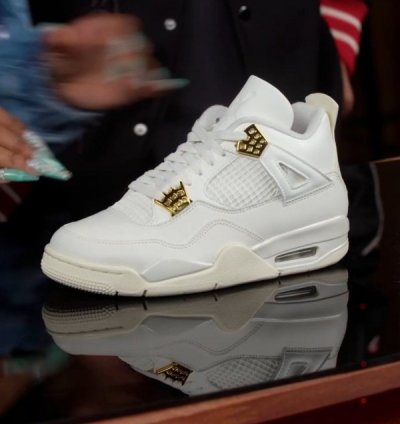 Nike Air Jordan 4 Metalic Sail Gold Basketball Sneakers Semi Ua