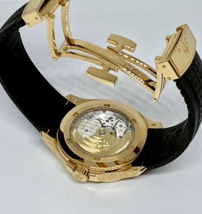 Patek Philippe Aquanaut Travel Time Aquanaut Rose Gold 18kt 5164r