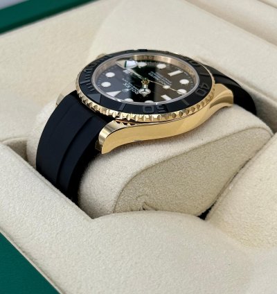 Rolex Yacht-master 42 New 2025 Yacht-master 42mm 226658 Yellow Gold Oysterflex Black Dial