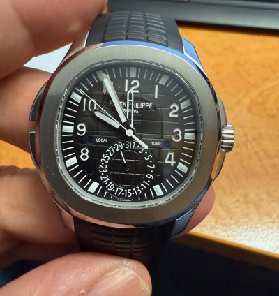 Patek Philippe Aquanaut Travel Time Box Papiere