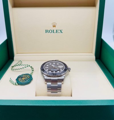 Rolex Yacht-master 42 New 2025 Yacht-master 42mm Titanium Unworn Complete Set