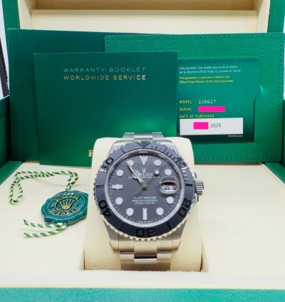 Rolex Yacht-master 42 New 2025 Yacht-master 42mm Titanium Unworn Complete Set