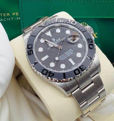 Rolex Yacht-master 42 New 2025 Yacht-master 42mm Titanium Unworn Complete Set