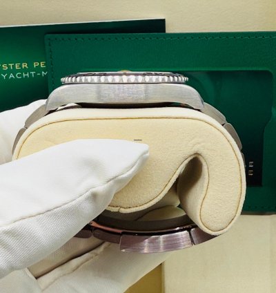 Rolex Yacht-master 42 New 2025 Yacht-master 42mm Titanium Unworn Complete Set