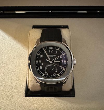 Patek Philippe Aquanaut Travel Time Full Set 2019 Very Good Condition