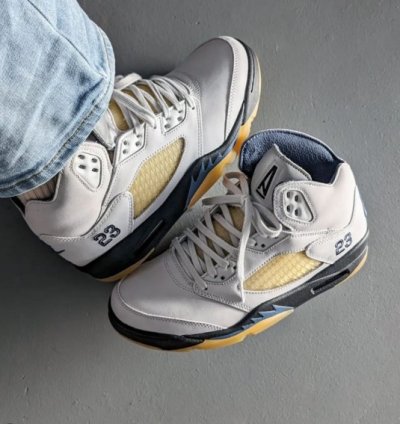 Nike Air Jordan 5 A Ma Maniere Dawn Basketball Sneakers