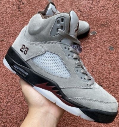 Nike Air Jordan 5 A Ma Manire Basketball Sneakers