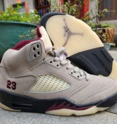 Nike Air Jordan 5 A Ma Manire Basketball Sneakers