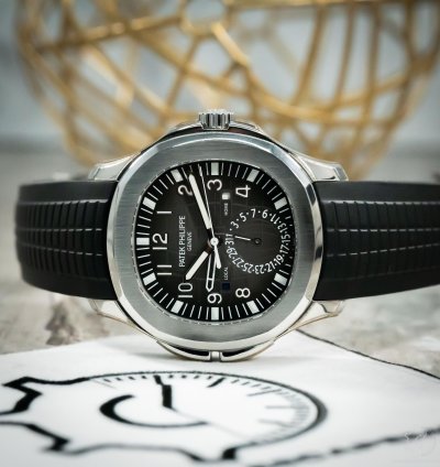Patek Philippe Aquanaut Travel Time Gmt 5164a-001 With Box