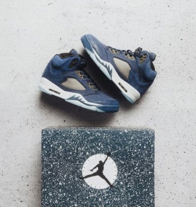 Nike Air Jordan 5 Georgetown Basketball Sneakers