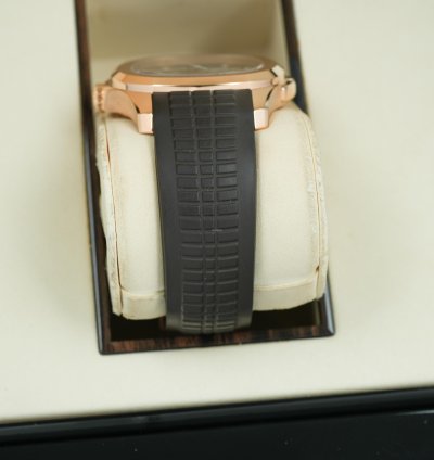 Patek Philippe Aquanaut Travel Time Rose Gold 5164r-001 Complete