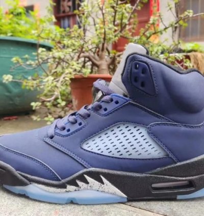 Nike Air Jordan 5 Midnight Navy Basketball Sneakers