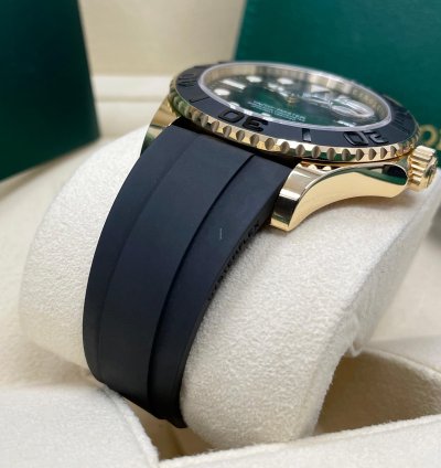 Rolex Yacht-master 42 New Yacht-master 42mm 226658 Yellow Gold Black Oysterflex Rubber Strap Strap
