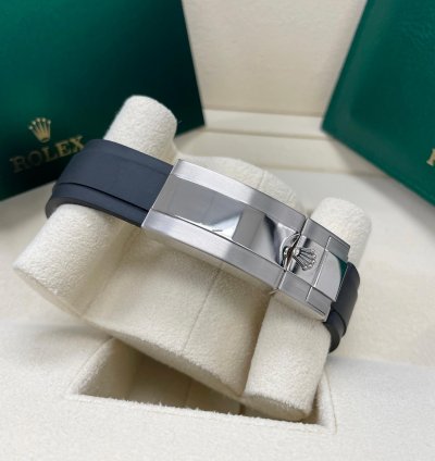 Rolex Yacht-master 42 New Yacht-master 42mm 226659 White Gold Black Oysterflex Rubber Strap Strap