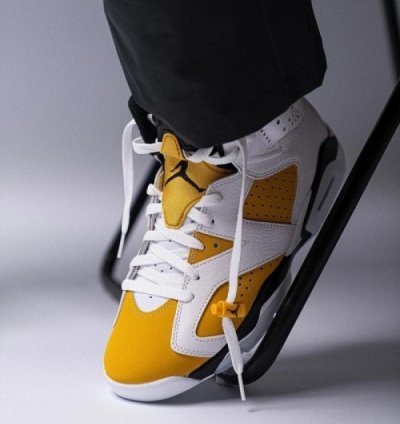 Nike Air Jordan 6 Yellow Ochre Basketball Sneakers