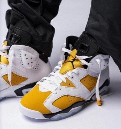 Nike Air Jordan 6 Yellow Ochre Basketball Sneakers