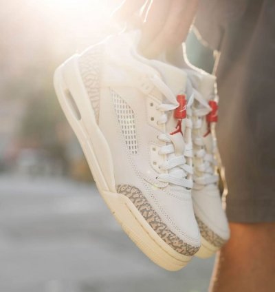 Nike Air Jordan Spizike Low Sail University Red Basketball Sneakers