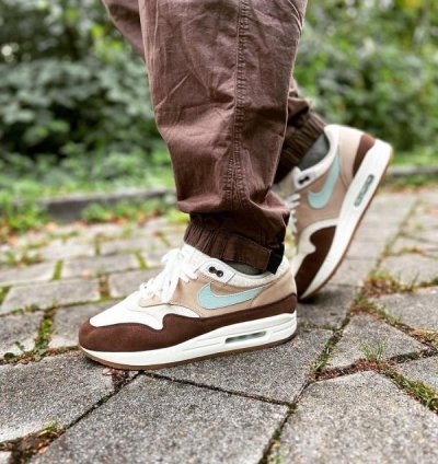Nike Air Max 1 Crepe Hemp Basketball Sneakers