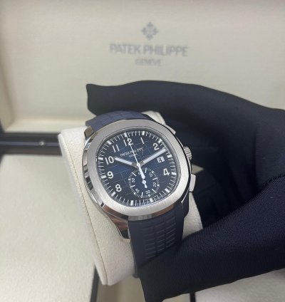 Patek Philippe Aquanaut White Gold Blue Dial 5968g-001