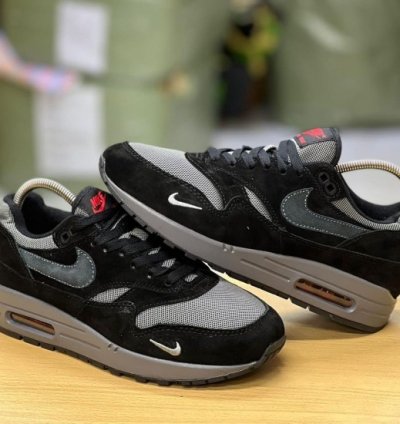 Nike Air Max 1 Dracula Running Shoes