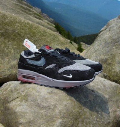 Nike Air Max 1 Dracula Running Shoes