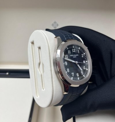Patek Philippe Aquanaut White Gold Blue Embossed Dial 5168g-001