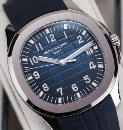 Patek Philippe Aquanaut White Gold Complete Set Mint Blue Dial 42mm - 5168g-001 5168g
